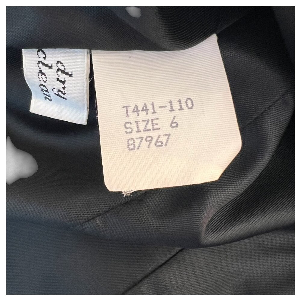 Vintage Pendleton Womens Tartan Gray Plaid Wool Vest Black Belvet Trim  Size 6 - Picture 9 of 9